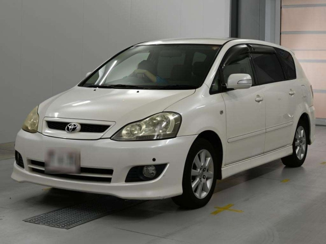 TOYOTA IPSUM — фото