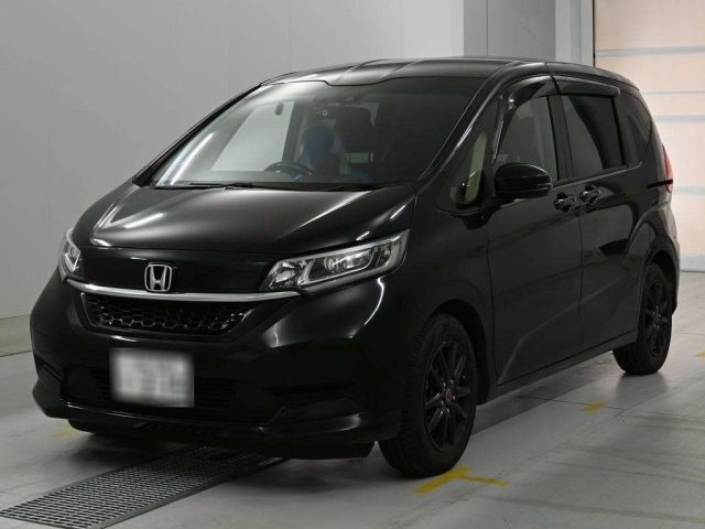 HONDA FREED — фото