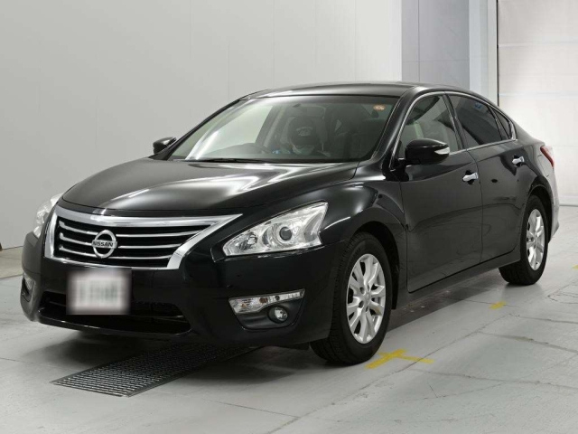 NISSAN TEANA — фото