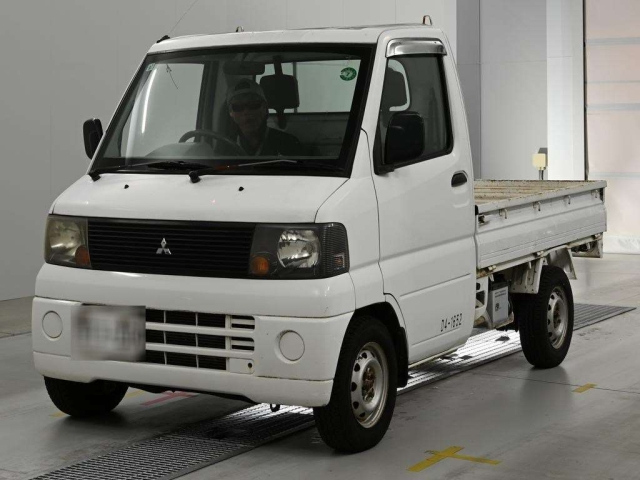 MITSUBISHI MINICAB — фото