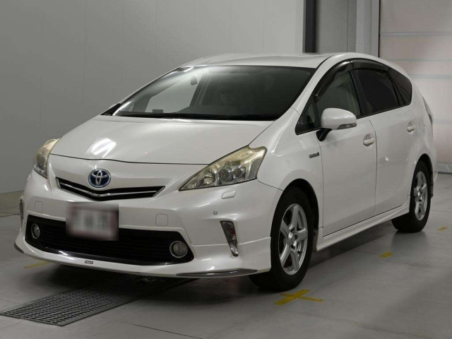 TOYOTA PRIUS — фото