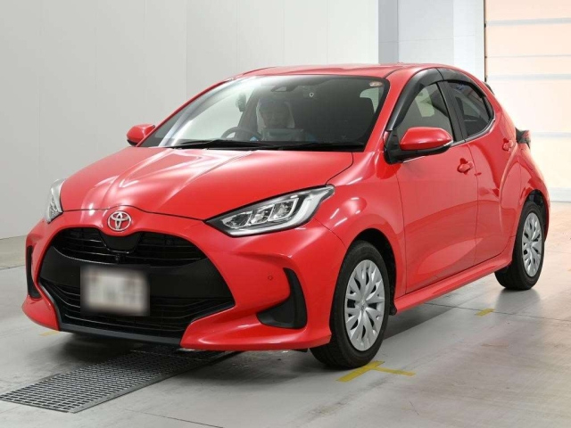TOYOTA YARIS — фото