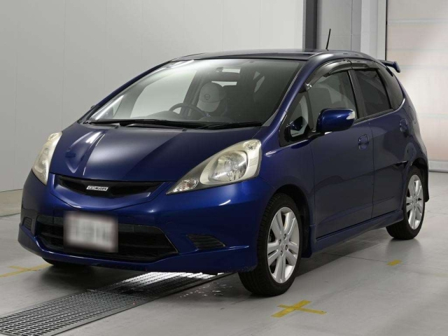 HONDA FIT — фото
