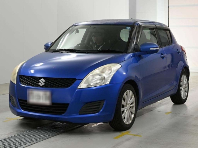 SUZUKI SWIFT — фото