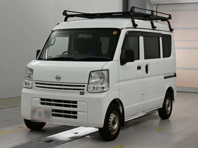 NISSAN CLIPPER — фото