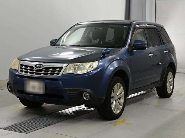 SUBARU FORESTER — фото