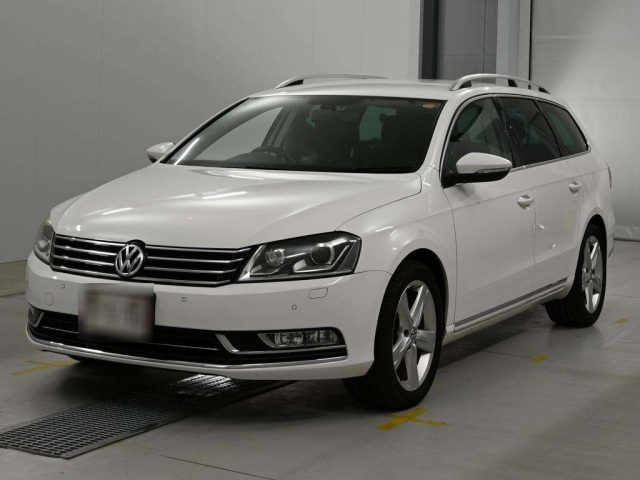 VOLKSWAGEN PASSAT — фото