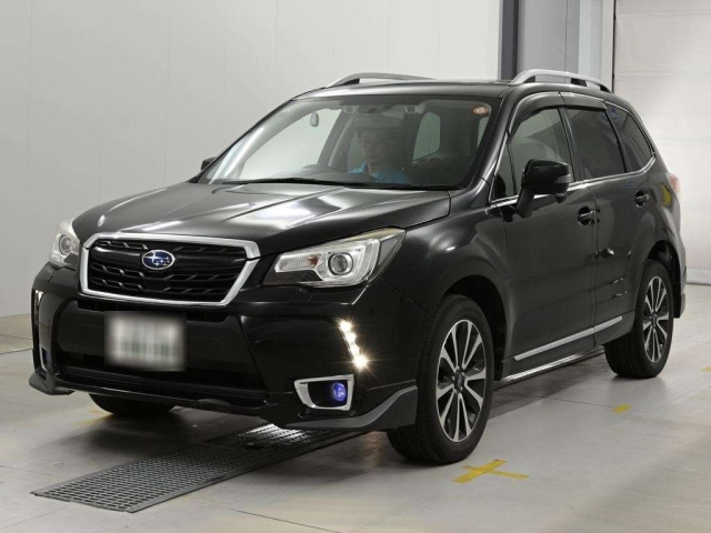SUBARU FORESTER — фото