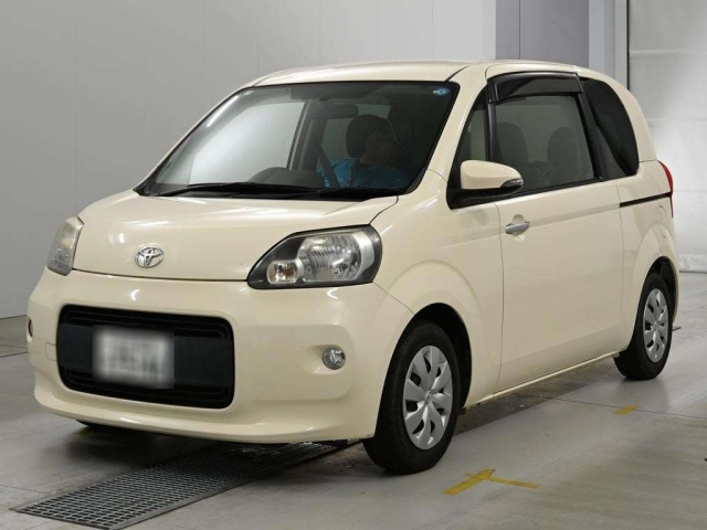 TOYOTA PORTE