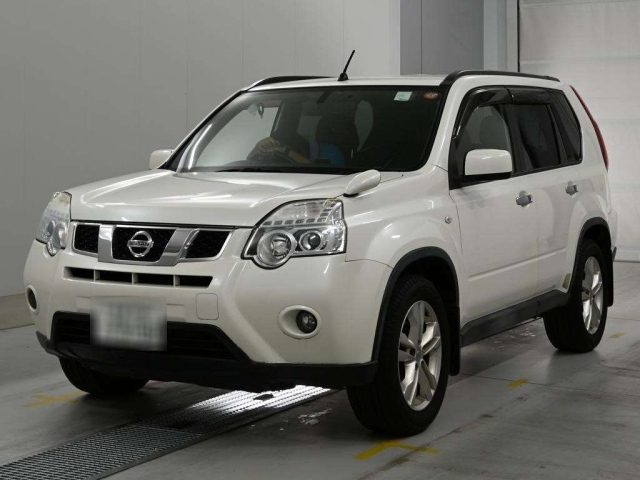 NISSAN X TRAIL — фото