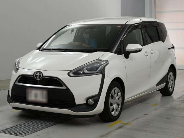 TOYOTA SIENTA — фото