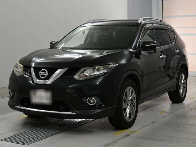 NISSAN X TRAIL — фото
