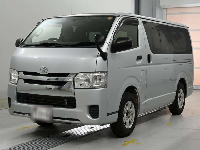 TOYOTA REGIUS ACE VAN