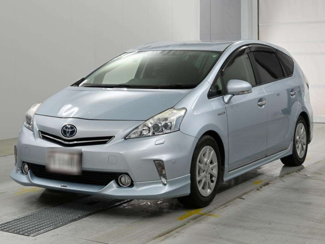 TOYOTA PRIUS — фото