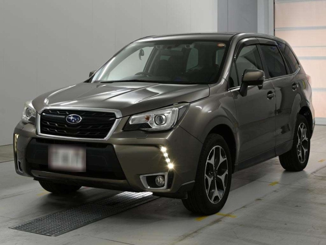 SUBARU FORESTER — фото