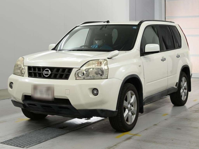 NISSAN X TRAIL — фото