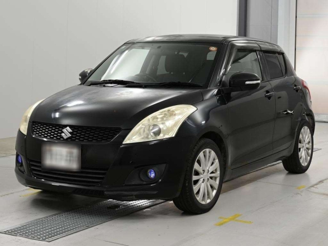 SUZUKI SWIFT — фото