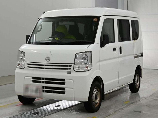 NISSAN CLIPPER — фото