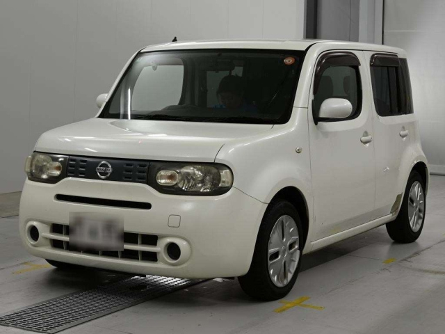 NISSAN CUBE — фото