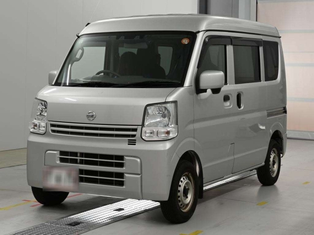 NISSAN CLIPPER — фото