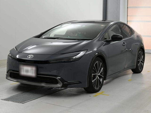 TOYOTA PRIUS — фото
