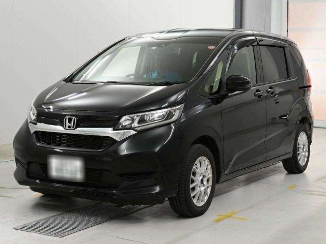 HONDA FREED — фото