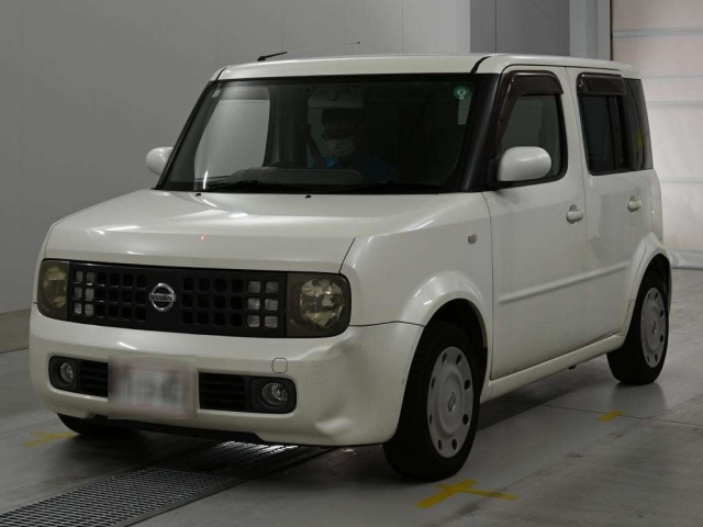NISSAN CUBE — фото