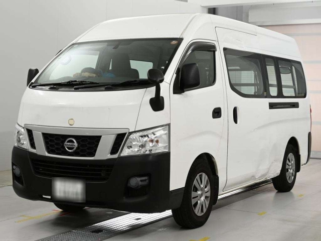 NISSAN CARAVAN — фото