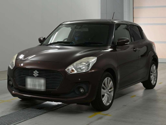 SUZUKI SWIFT — фото