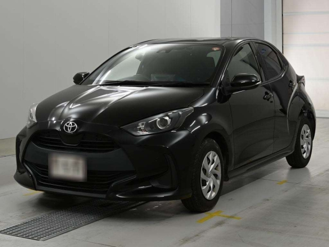 TOYOTA YARIS — фото