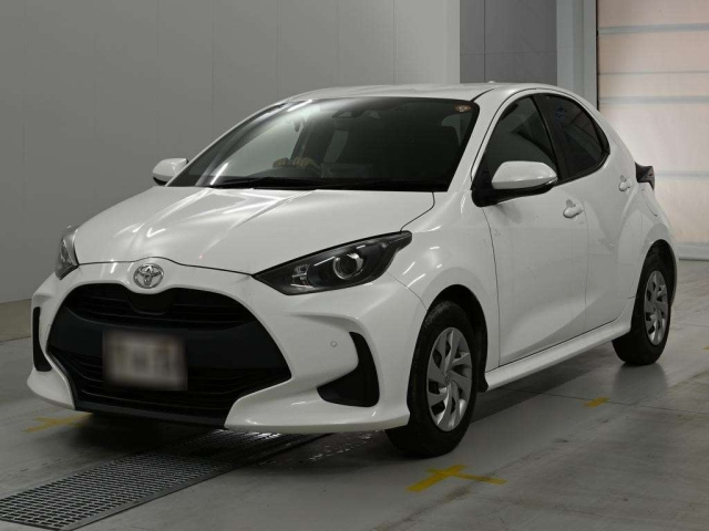 TOYOTA YARIS — фото