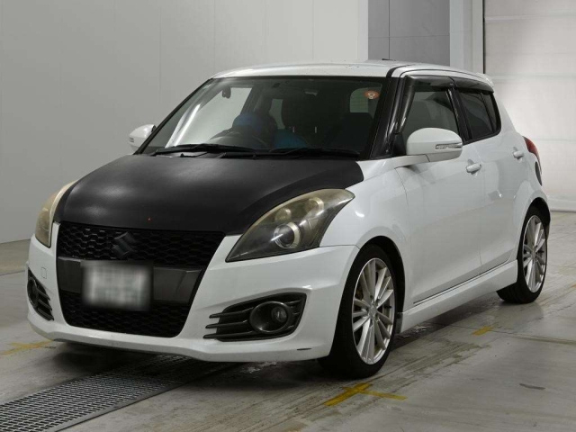 SUZUKI SWIFT — фото