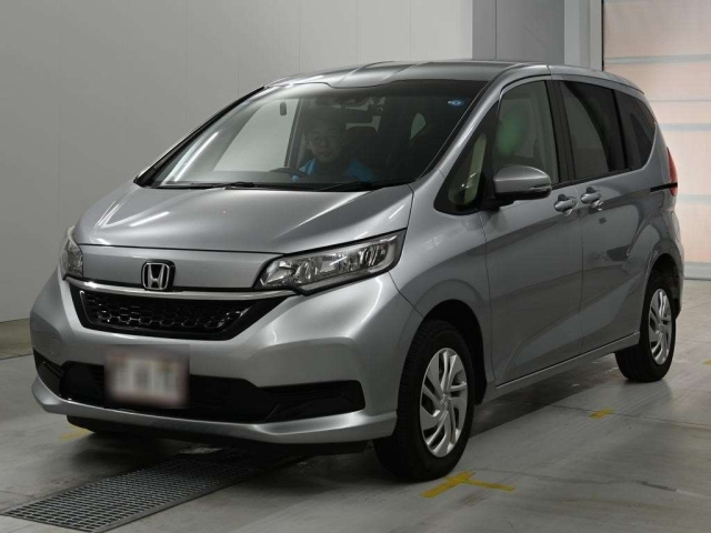 HONDA FREED — фото