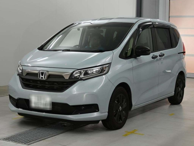 HONDA FREED — фото