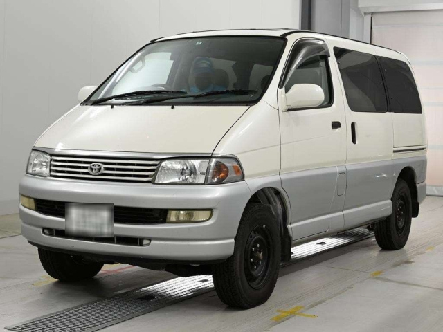 TOYOTA HIACE REGIUS