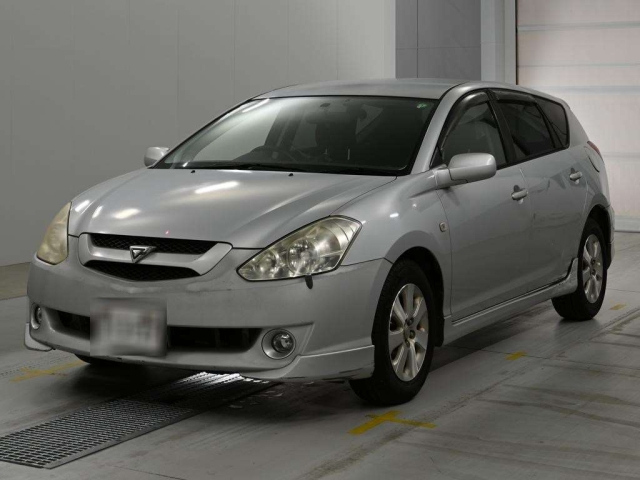TOYOTA CALDINA — фото