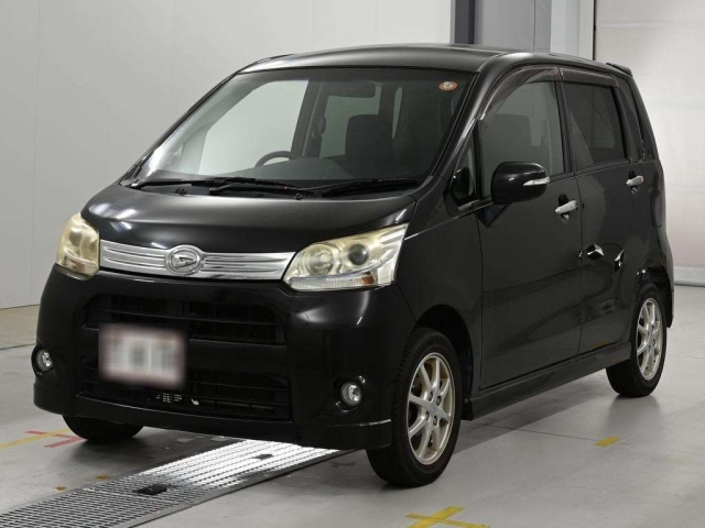 DAIHATSU MOVE — фото