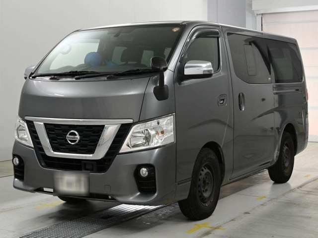 NISSAN CARAVAN — фото