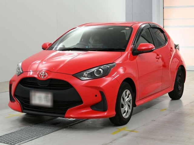 TOYOTA YARIS — фото