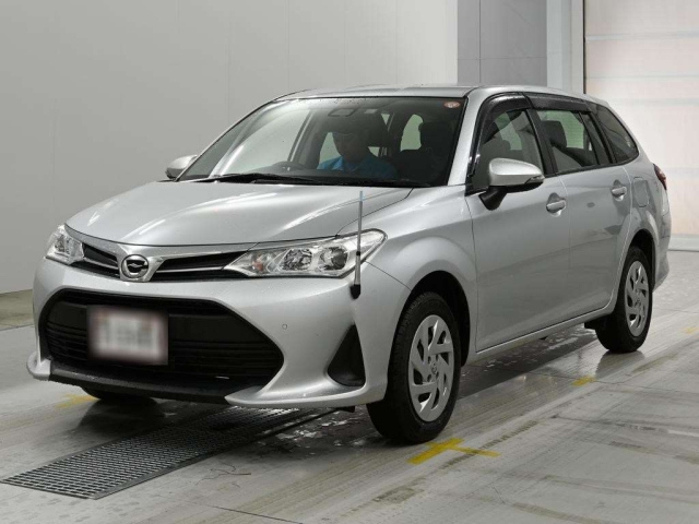 TOYOTA COROLLA — фото