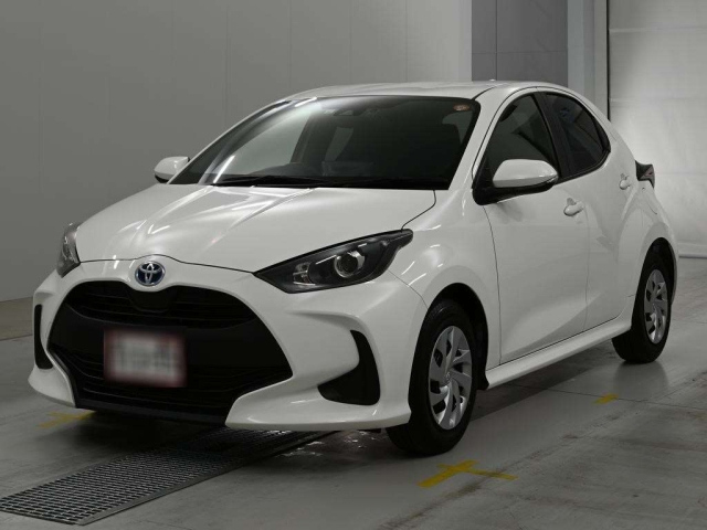 TOYOTA YARIS — фото