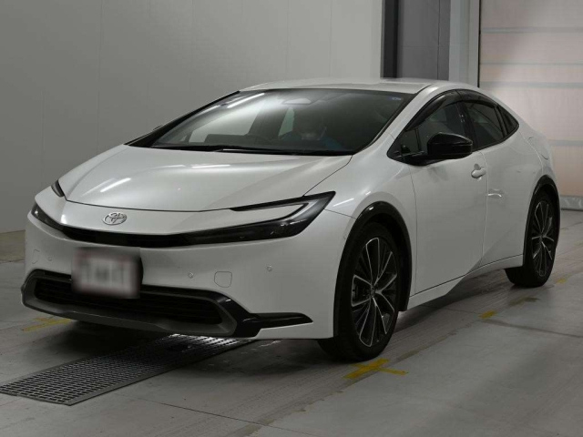 TOYOTA PRIUS — фото