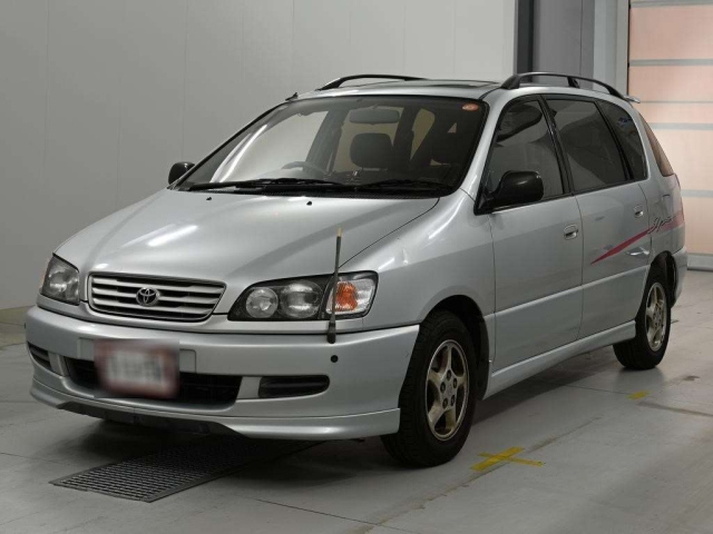TOYOTA IPSUM — фото