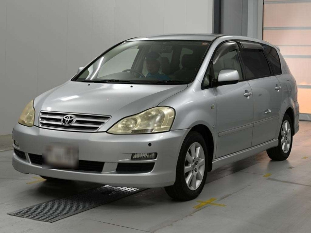 TOYOTA IPSUM — фото