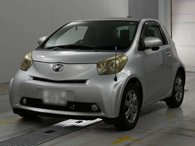 TOYOTA IQ — фото