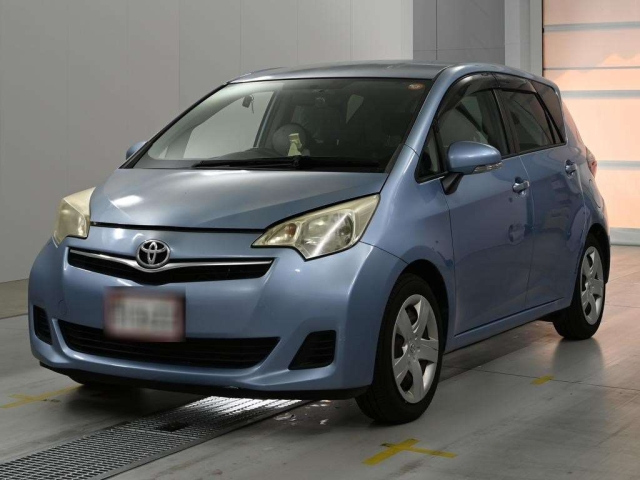 TOYOTA RACTIS — фото