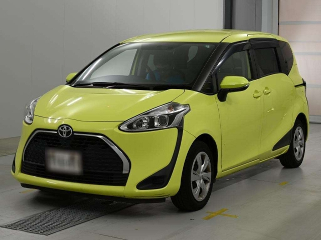 TOYOTA SIENTA — фото