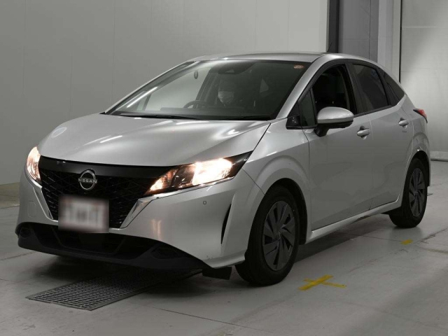 NISSAN NOTE — фото