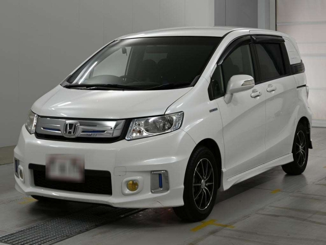 HONDA FREED — фото