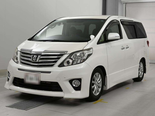 TOYOTA ALPHARD — фото